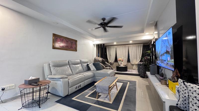 232 Tampines Street 21 HDB Apartment For Sale, $699,000, 3 Bed 2 Bath 1,302 sqft $537.00 psf