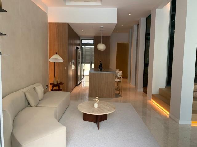 Skies Miltonia Town House For Sale, $3,500,000, 5 Bed 5 Bath 4,672 sqft $749.00 psf