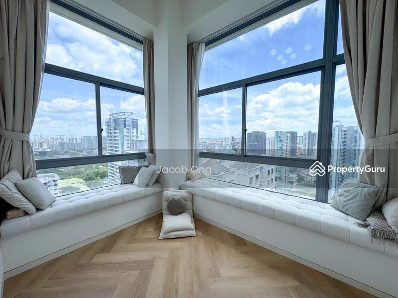 Prop-GPT: Apartment: D15  De Centurion