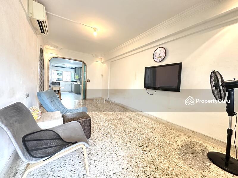 Prop-GPT: HDB Flat: D05  731 Clementi West Street 2