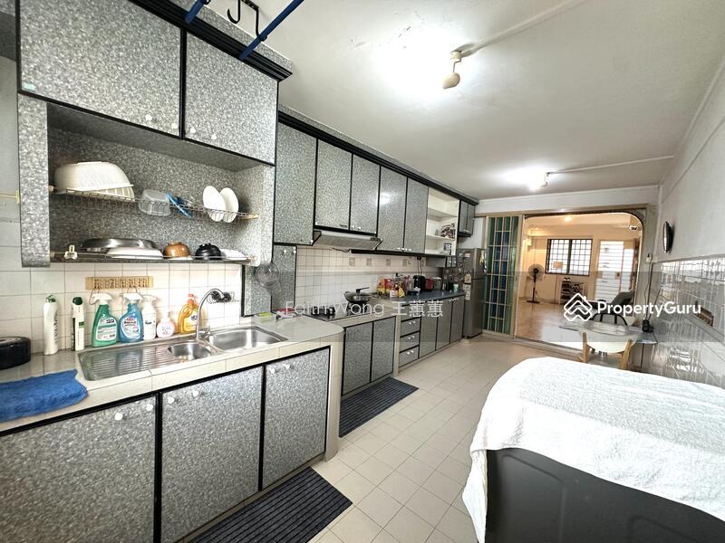 HDB Flat for Sale, 731 Clementi West Street 2, SGD 420,000 | 99-year lease