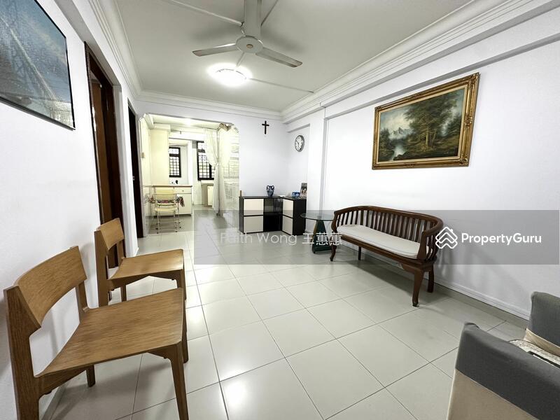 Prop-GPT: HDB Flat: D03  92 Commonwealth Drive