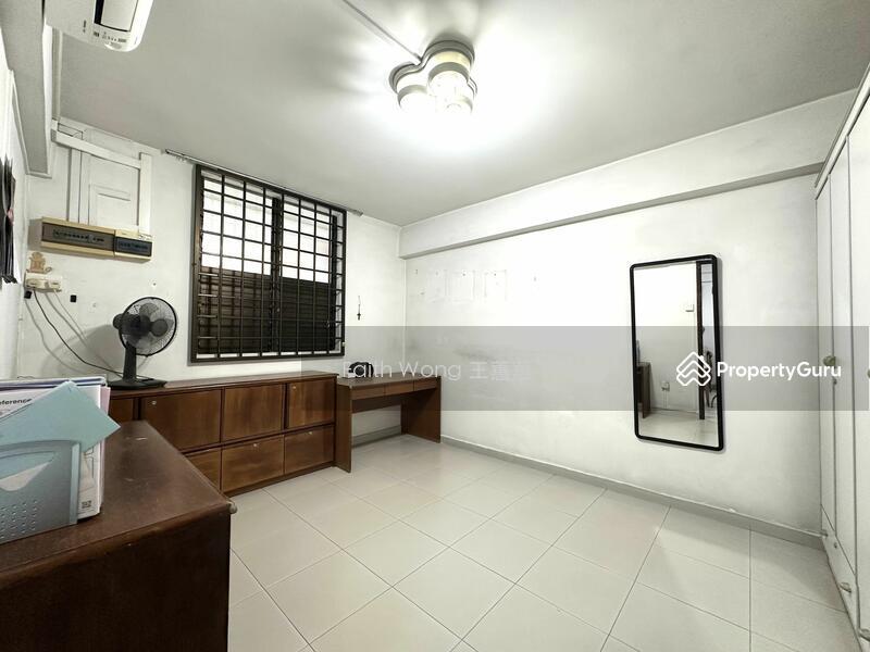 HDB Flat for Sale, 92 Commonwealth Drive, SGD 418,000 | 99-year lease