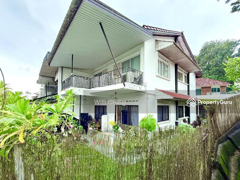 Prop-GPT: Corner Terrace: D20  Nostalgic Corner Terrace near Thomson Plaza, MRT & Ai Tong School