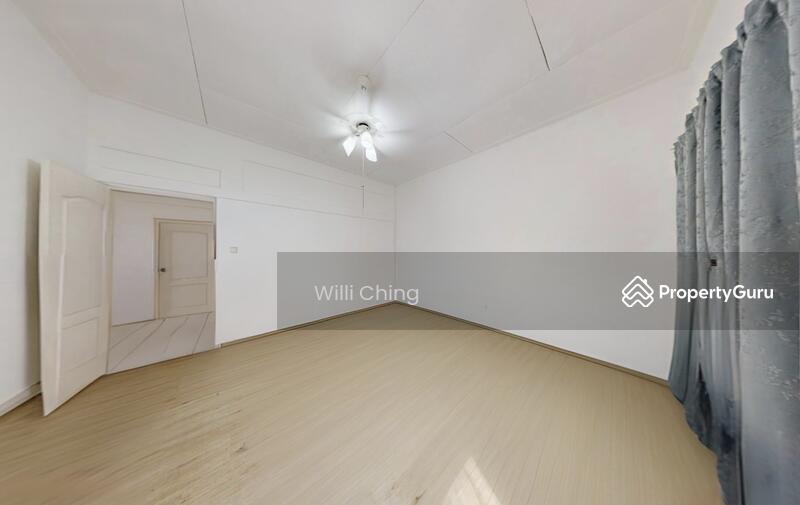 Corner Terrace for Sale: D20, 575395