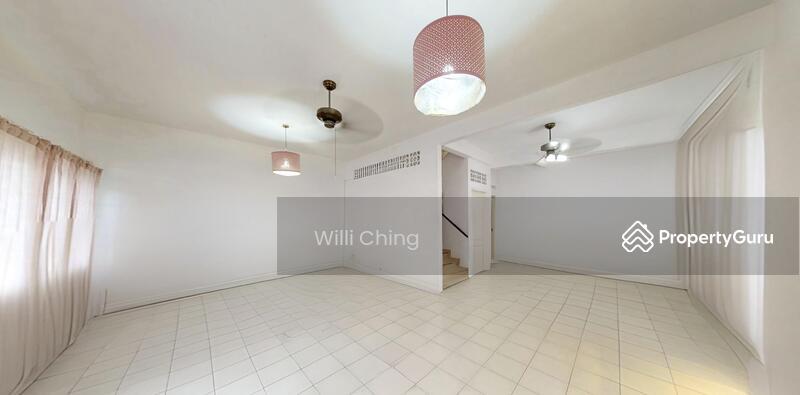 Corner Terrace for Sale: D20, 575395