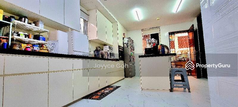 Corner Terrace for Sale, Park Villas, SGD 3,380,000 | 99-year lease