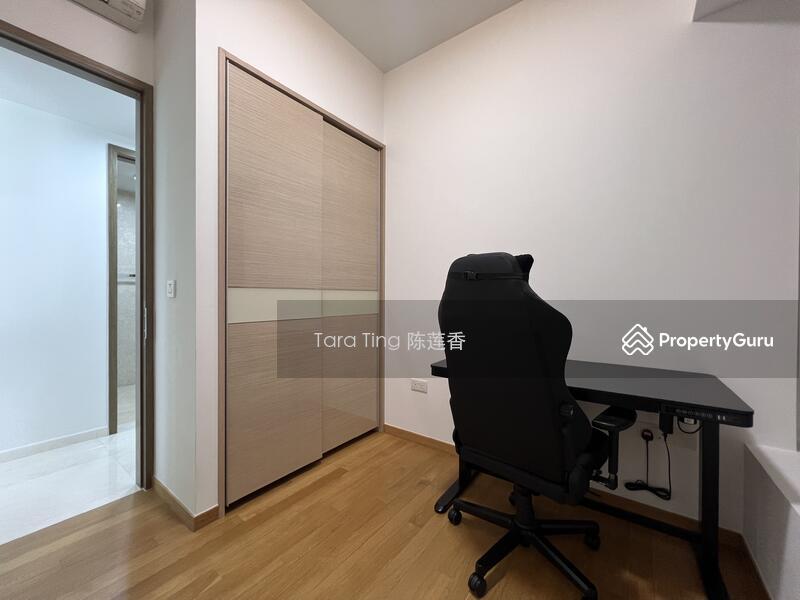 Condominium for Sale: D09, 238102