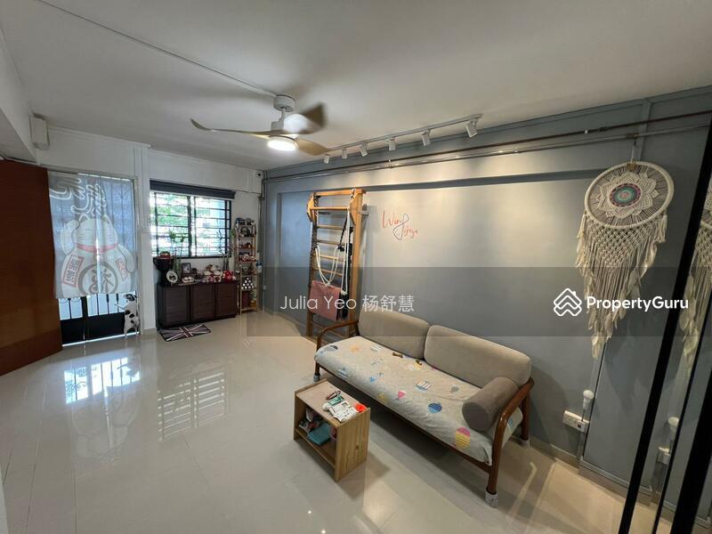 Prop-GPT: HDB Flat: D16  548 Bedok North Avenue 1