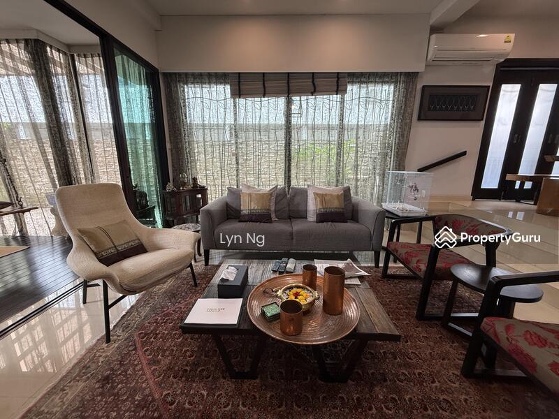 Prop-GPT: Corner Terrace: D19  ??D19 Landed ??Star Buy 2.5 Storey Corner-T @ Sirat Road, highland road, Kovan vicinity