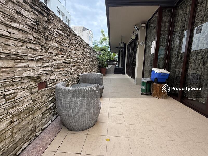 Corner Terrace for Sale, ??D19 Landed ??Star Buy 2.5 Storey Corner-T @ Sirat Road, highland road, Kovan vicinity, SGD 5,380,000 | Freehold