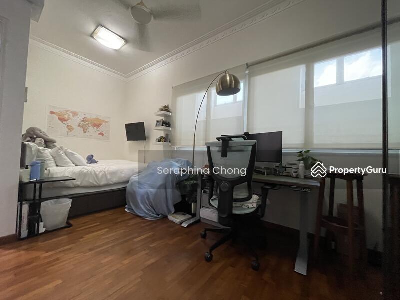 Prop-GPT: Terrace: D21  ?? RARE 5BR ENSUITE TERRACE FOR SALE, WELL-MAINTAIN??1KM TO NAN HUA PRI ?? SC 9828 0064