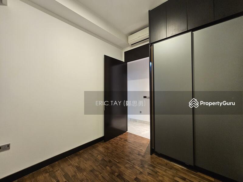 Condominium for Sale: D09, 237992