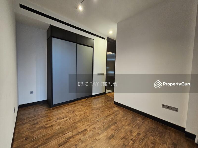 Condominium for Sale: D09, 237992