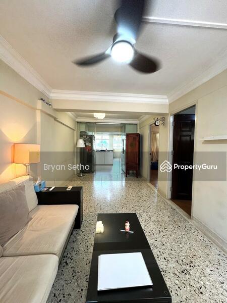 Prop-GPT: HDB Flat: D10 Holland 6 Holland Close