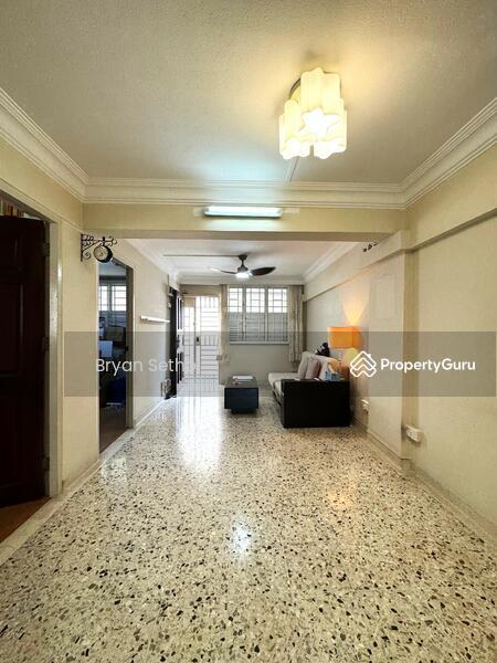 HDB Flat for Sale, 6 Holland Close, SGD 580,000 | 99-year lease