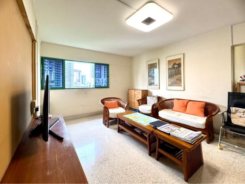 HDB Apartment for Sale, 109 Spottiswoode Park Road HDB Apartment For Sale, $968,000, 3 Bed 2 Bath 1,323 sqft $732.00 psf, SGD 968,000 | 99-year Leasehold