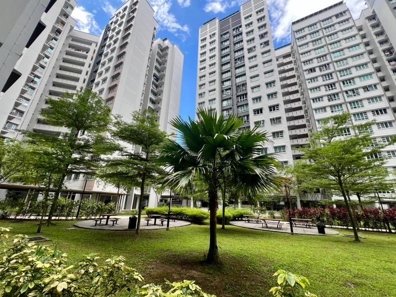 232C Sumang Lane HDB Apartment For Sale, $515,000, 2 Bed 2 Bath 731 sqft $705.00 psf
