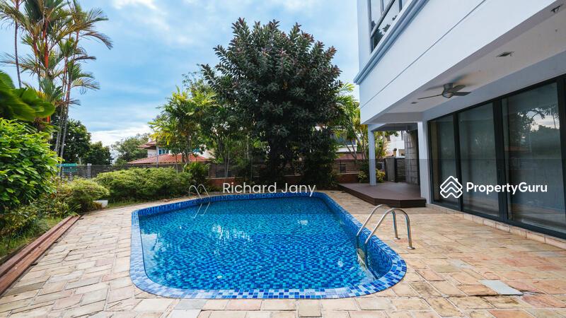 Bungalow for Sale, ?? D19 Ideal Bungalow For New Citizens/Legacy Planners Subdivisible Land 100% Move In??, SGD 11,180,000 | Freehold