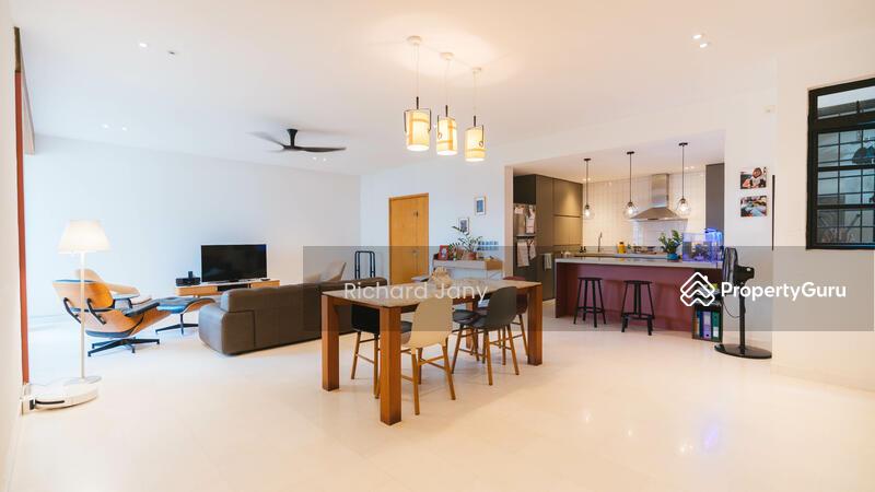 Prop-GPT: Condominium: D10  Pinewood Gardens