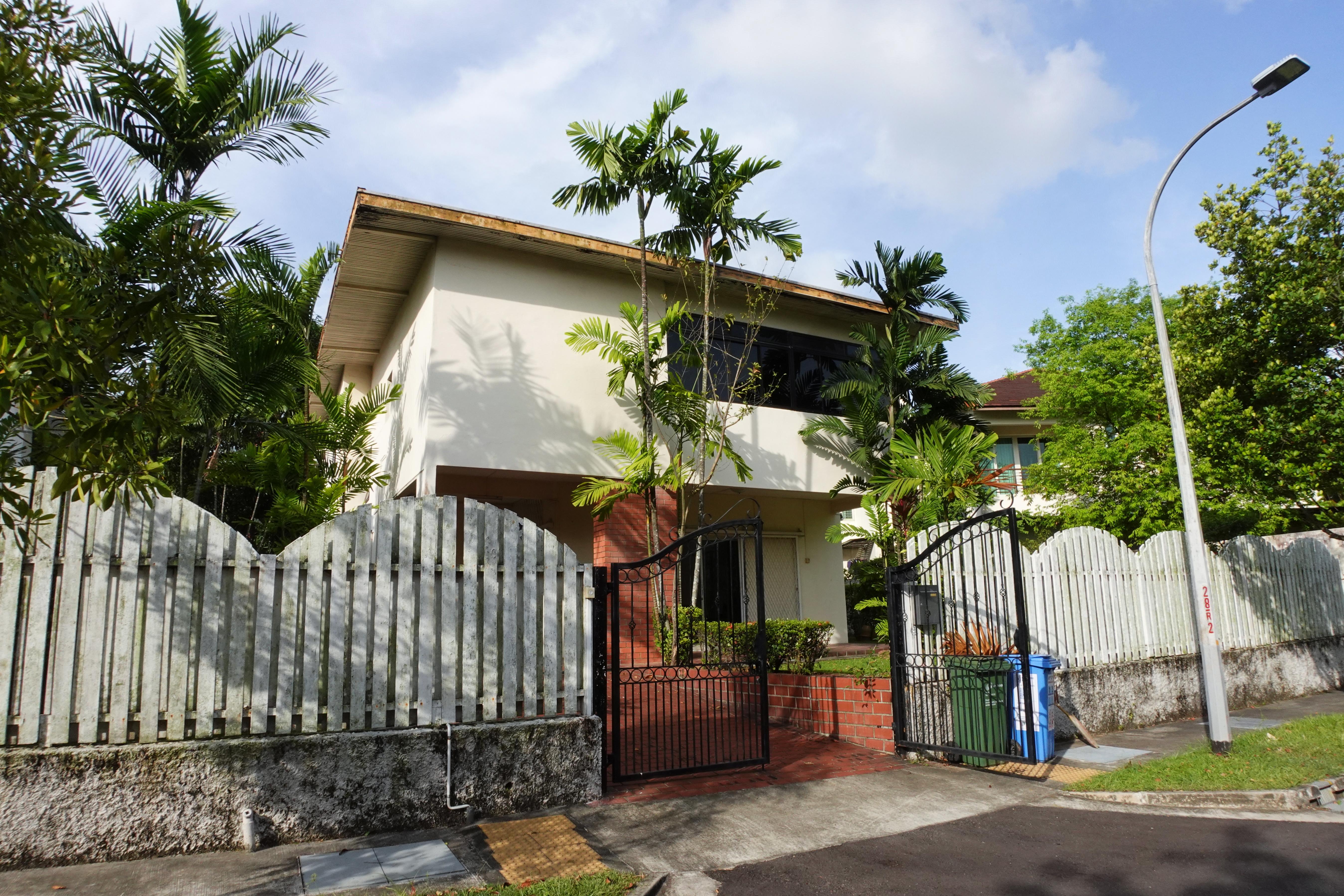 Bungalow for Sale, Bungalow in Sunset Way / Clementi Park, Quiet & Serene, SGD 14,100,000 | Freehold