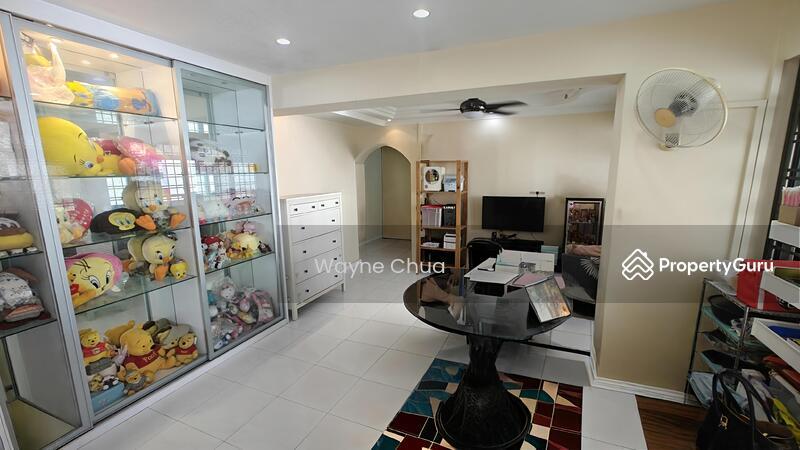 Prop-GPT: HDB Flat: D19  124A Rivervale Drive