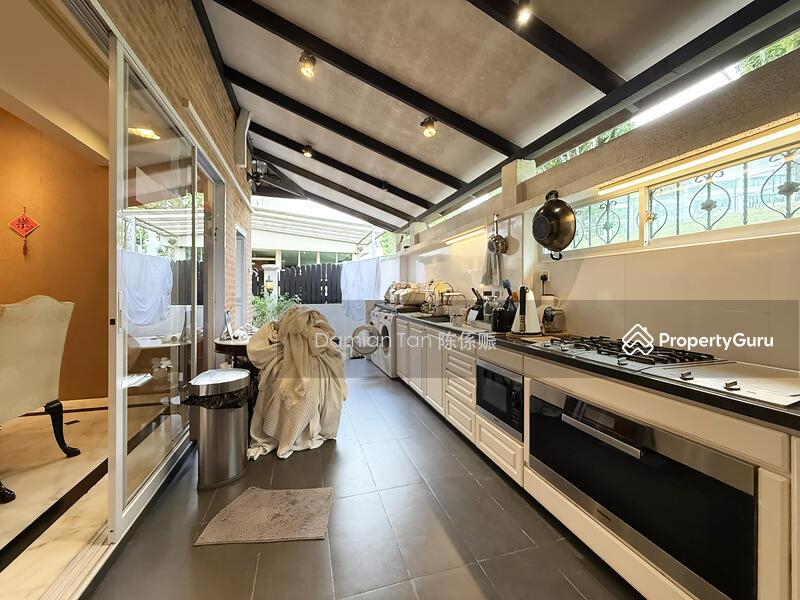 Semi-Detached for Sale: D11, 289214