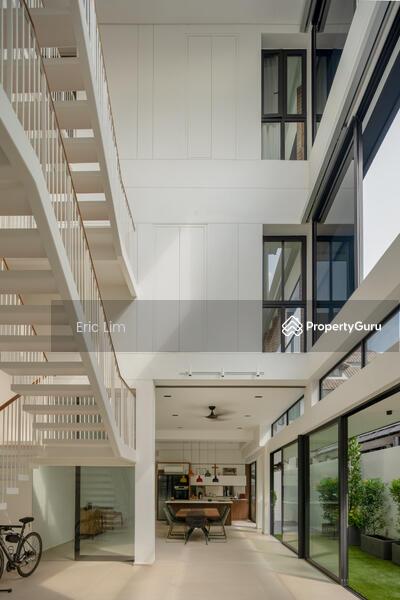 Prop-GPT: Semi-Detached: D10  New owner-built Semi-D, designed by Top Architect, at fantastic locale - mins walk to 2 MRT and mall