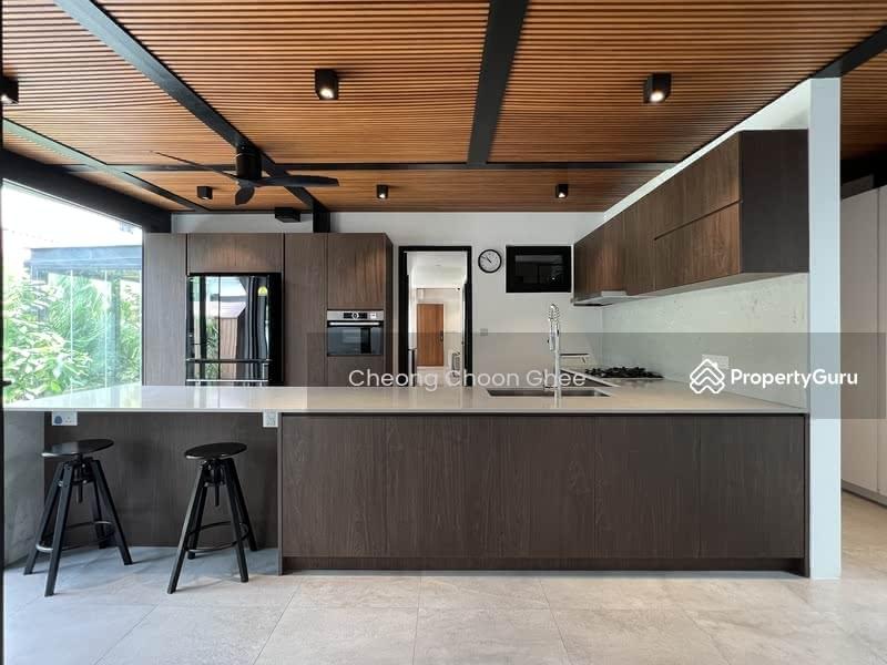 Semi-Detached for Sale: D20, 577201