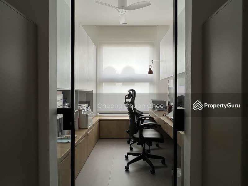 Semi-Detached for Sale: D20, 577201