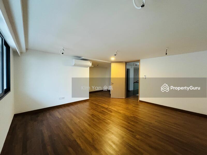 Terrace for Sale: D19, 558629
