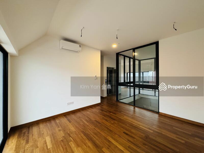 Terrace for Sale: D19, 558629