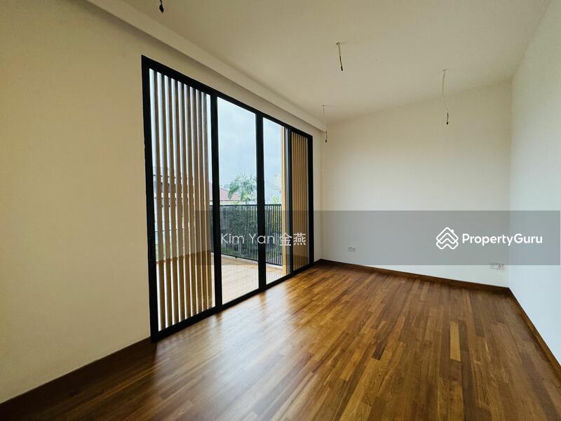 Terrace for Sale: D19, 558629