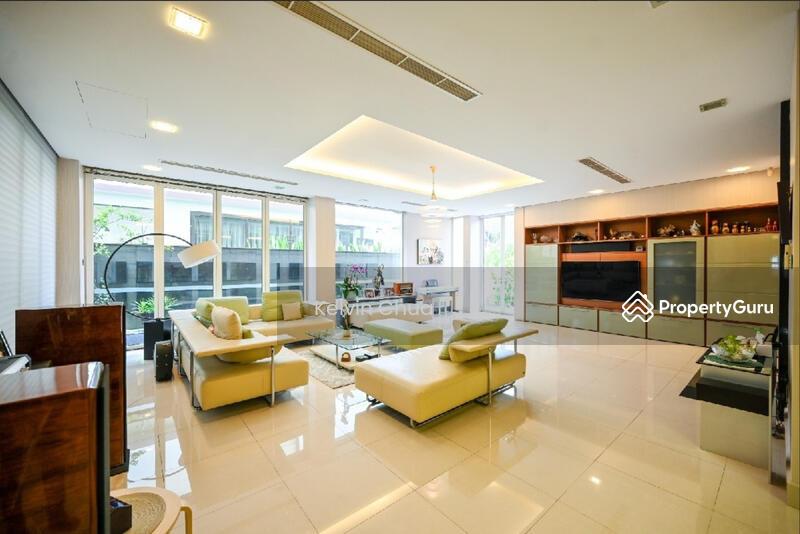 Semi-Detached for Sale: Holland, D10, 276836