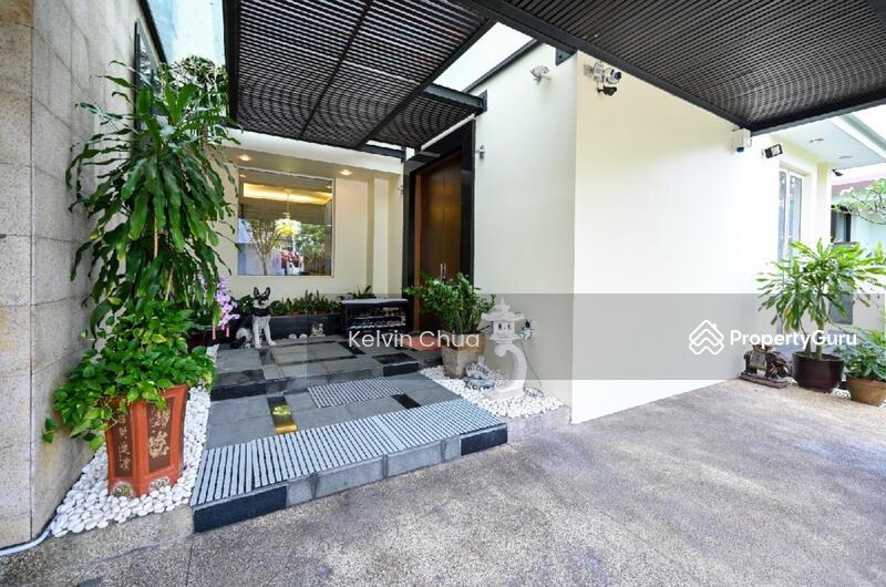 Semi-Detached for Sale: Holland, D10, 276836