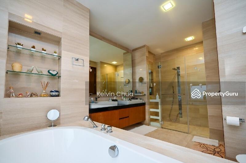 Semi-Detached for Sale: Holland, D10, 276836
