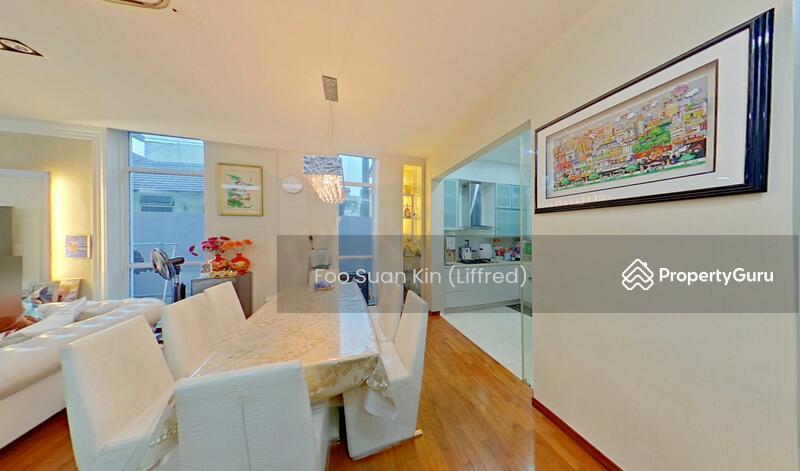 Semi-Detached for Sale: D19, 559913
