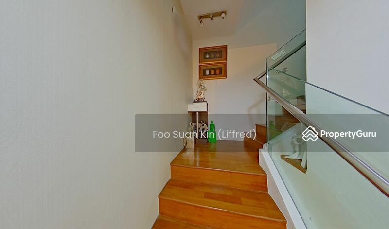 Semi-Detached for Sale: D19, 559913
