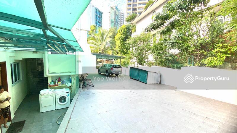 Prop-GPT: Bungalow - Good Class: D10  Chatsworth Park GCB  8321.8433