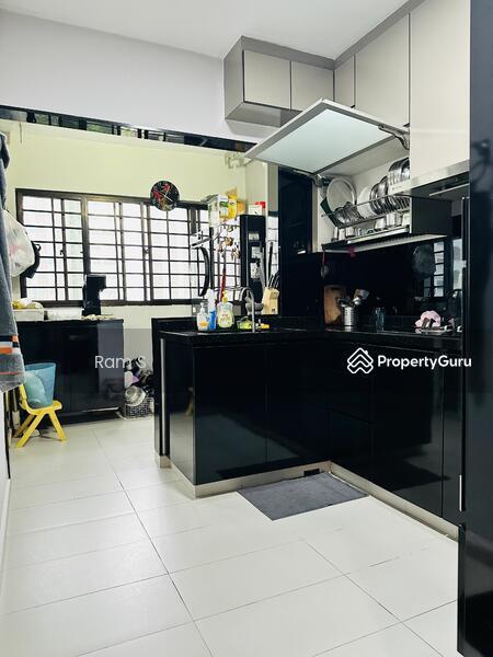 HDB Flat for Sale: D27, 750311