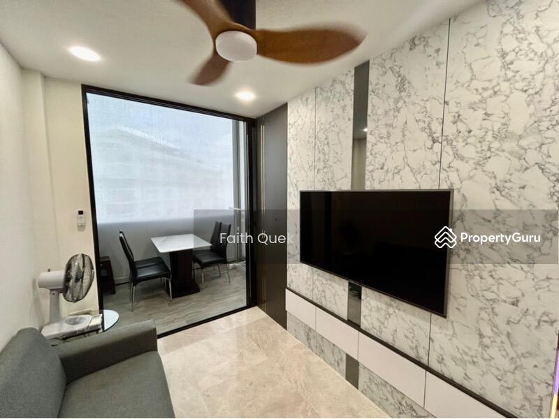Prop-GPT: Condominium: D21 Upper Bukit Timah Mayfair Modern