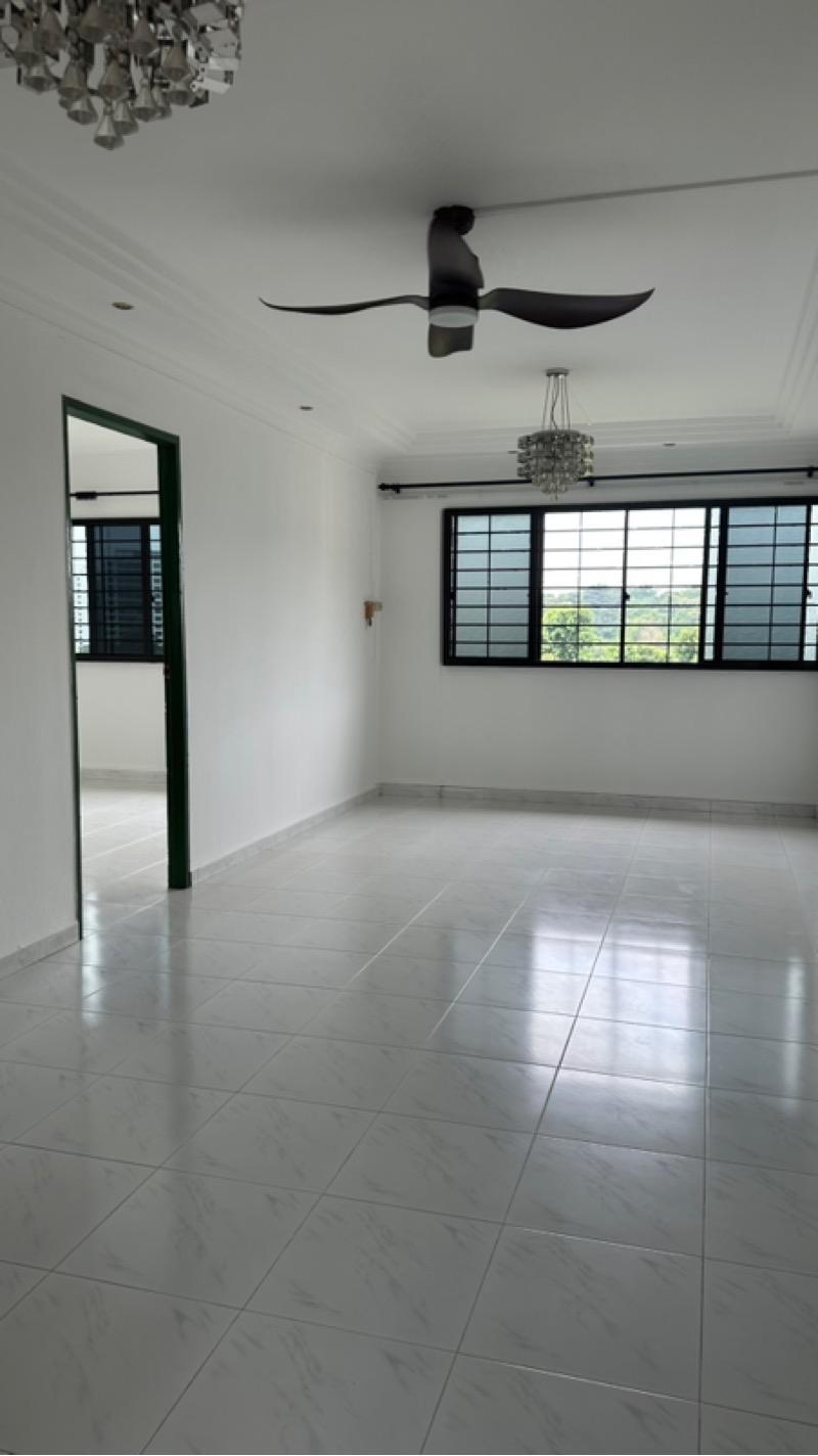 Prop-GPT: HDB Apartment: D27 Yishun 928 Yishun Central 1