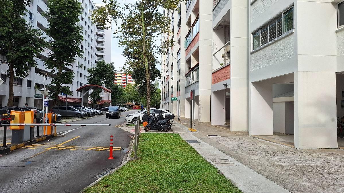 HDB Apartment for Sale, 643 Yishun Street 61 HDB Apartment For Sale, $880,000, 3 Bed 2 Bath 1,528 sqft $576.00 psf, SGD 880,000 | 99-year Leasehold