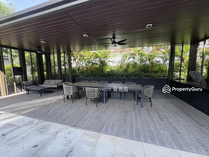 Condominium for Sale, The Commodore, SGD 2,188,000 | 99-year lease