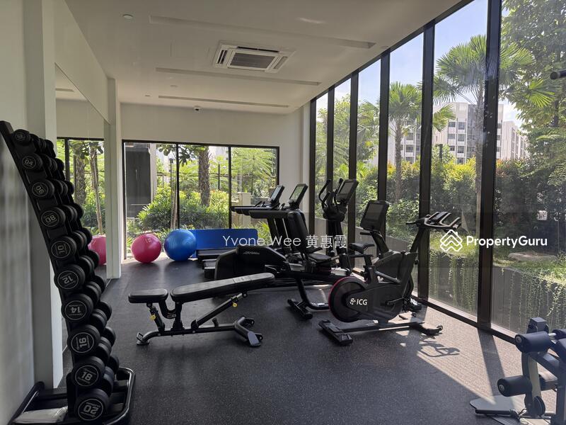 Condominium for Sale, The Commodore, SGD 2,188,000 | 99-year lease