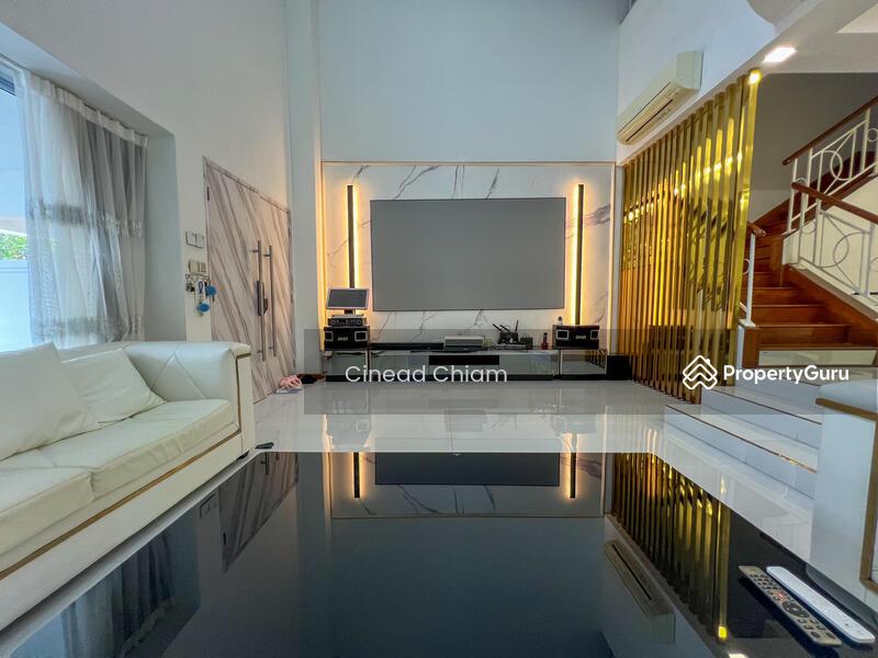 Prop-GPT: Terrace: D19  Park Villas
