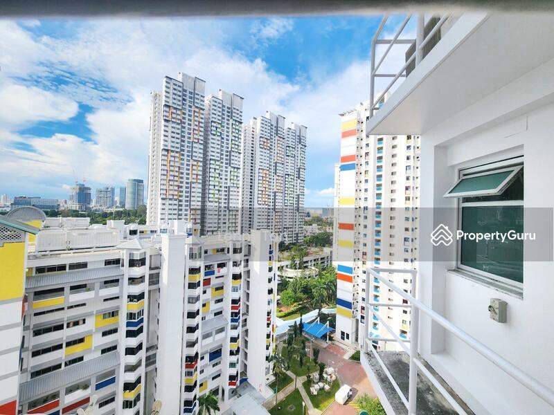 HDB Flat for Sale, 57 Teban Gardens Road, SGD 480,000 | 99-year lease