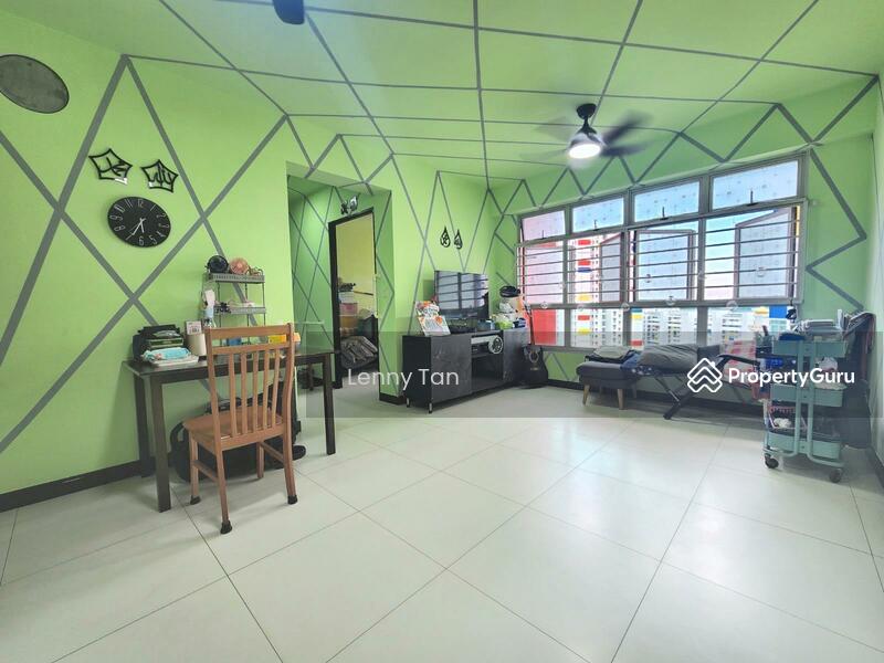 HDB Flat for Sale, 57 Teban Gardens Road, SGD 480,000 | 99-year lease