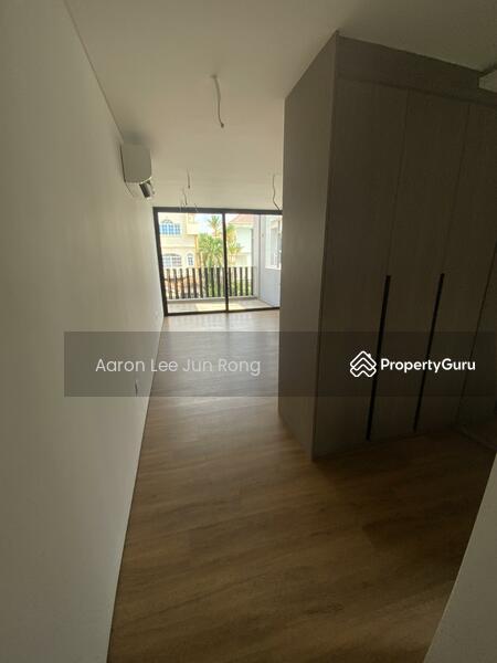 Detached for Sale: D19, 548115