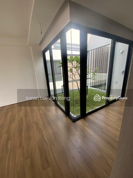 Detached for Sale: D19, 548115